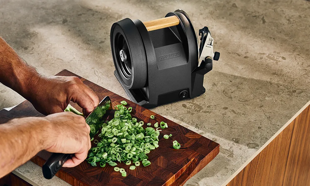 The first real knife sharpener for the home chef